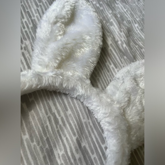 โค๏ธ FREE with any purchase ๐๐ฝ Super Soft & Fuzzy ๐ฐ๐ White Bunny Ears Easter - Picture 9 of 10